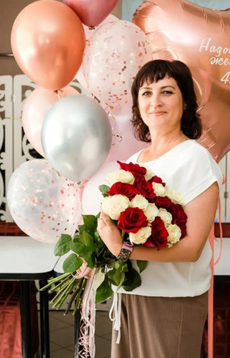 «Рябинка» поздравляет с Днём рождения! «Рябинка» поздравляет с Днём рождения!.